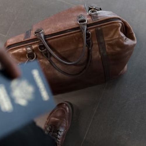 Complete Umrah packing checklist for Pakistani pilgrims traveling to Makkah and Madinah.